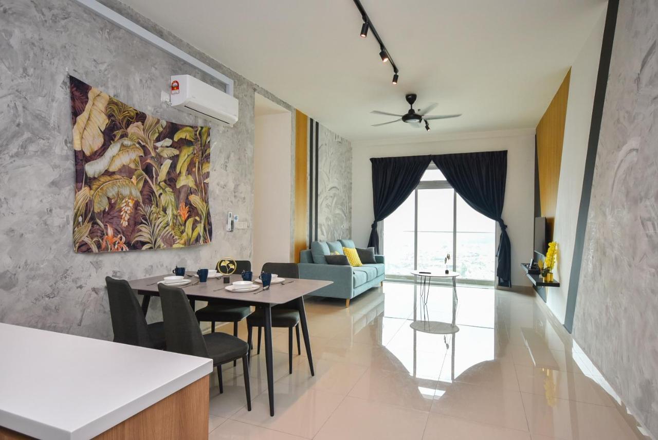 Twin Galaxy Suite By Nest Home Johor Bahru Exterior photo