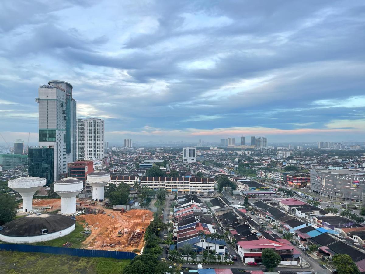 Twin Galaxy Suite By Nest Home Johor Bahru Exterior photo