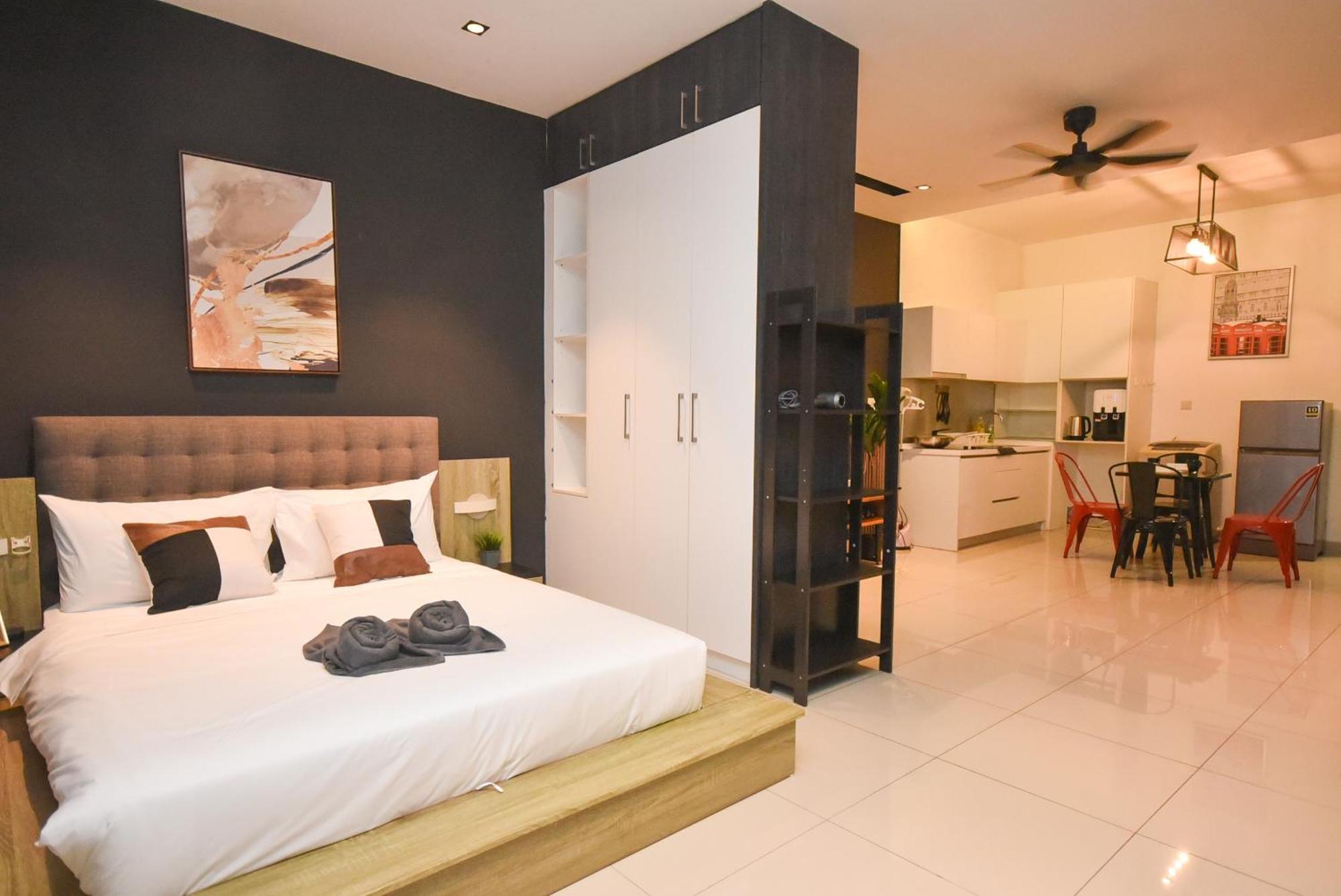 Twin Galaxy Suite By Nest Home Johor Bahru Exterior photo